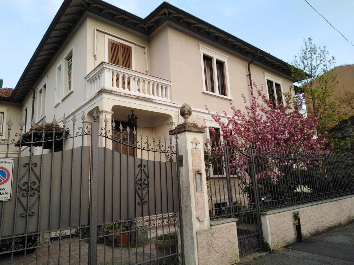 Re Monza Appartamenti In Villa Comodi Per Milano Εξωτερικό φωτογραφία